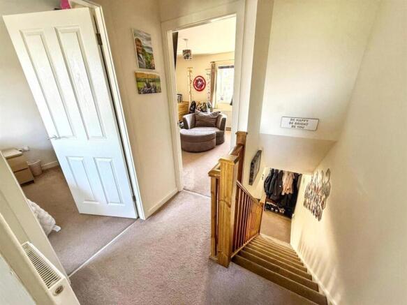 2 bed Town House for sale Image 7