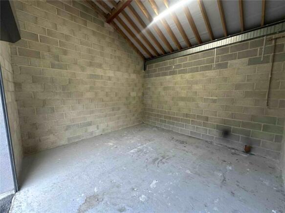 Not Specified to rent Image 4