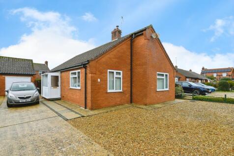 Stratford Close, Dersingham, PE31