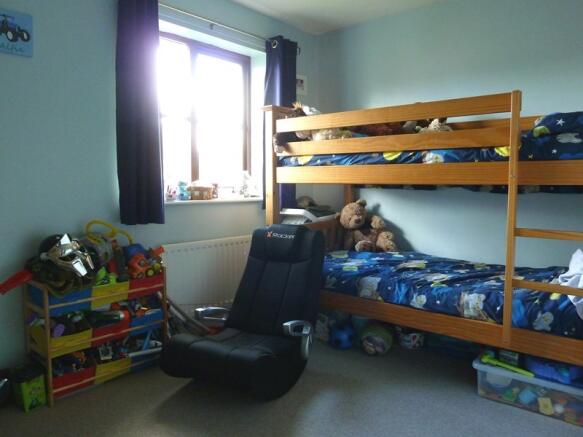 Photo 10