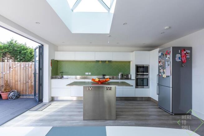 48 Uplands Road, EN4 8LD-24