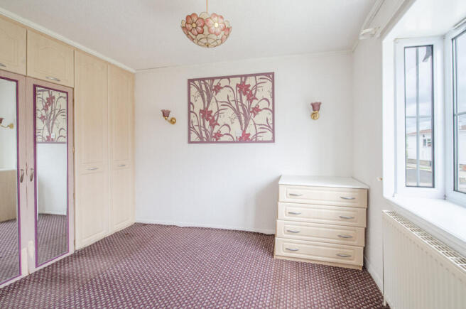 2 bed Bungalow for sale Image 9