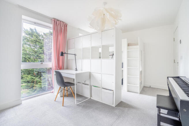 2 bed Apartment for sale Image 9