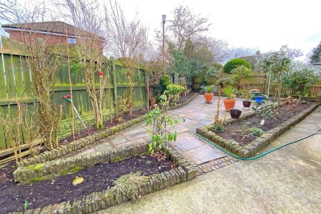 2 bed Semi-Detached Bungalow for sale Image 7