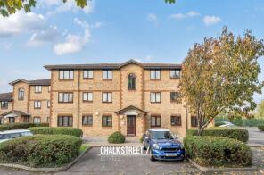21, Hutchins Close, Hornchurch RM12 6NL