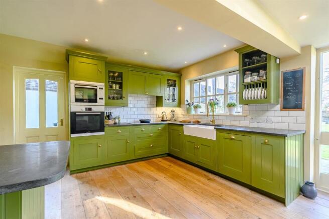 8495315-interior27.jpg