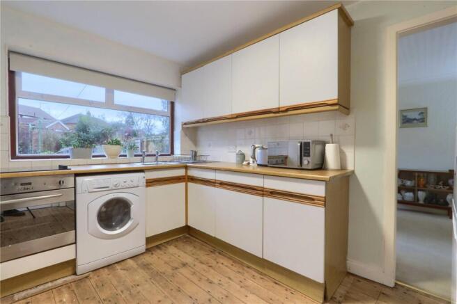 3 bed Semi-Detached for sale Image 6