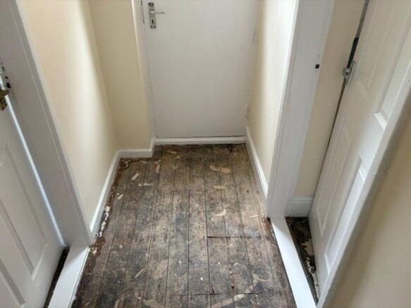3 bed Terraced to rent Image 9