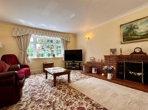 Lounge (3)-fotor-20250606141827.jpg