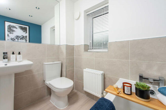 4 bed Detached for sale Image 5