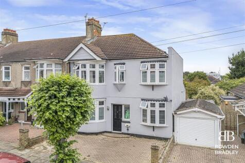 Cypress Grove, Ilford, IG6