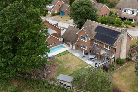 Chestnut Walk, Stevenage, Hertfordshire, SG1