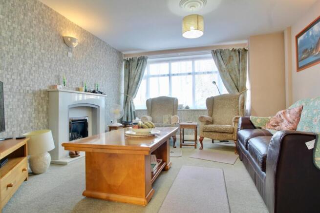 Lounge Gus Critchlow EweMove Hinckley