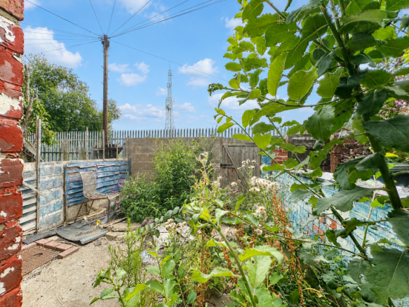 2 bed Terraced for sale Image 11