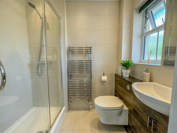 bed 2 en suite
