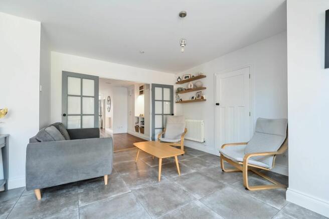 Kitchen/ Dining Room