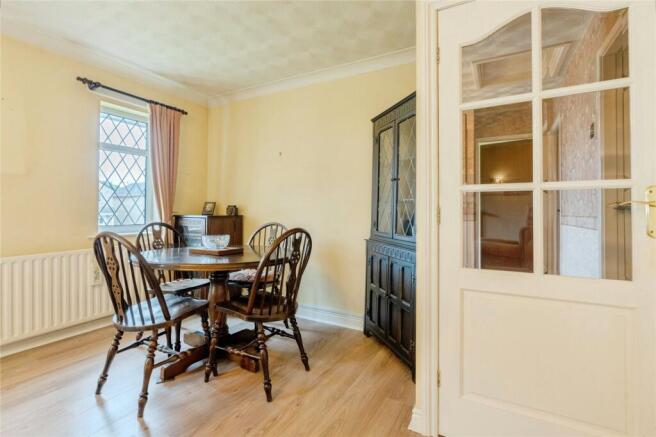 3 bed Bungalow for sale Image 9