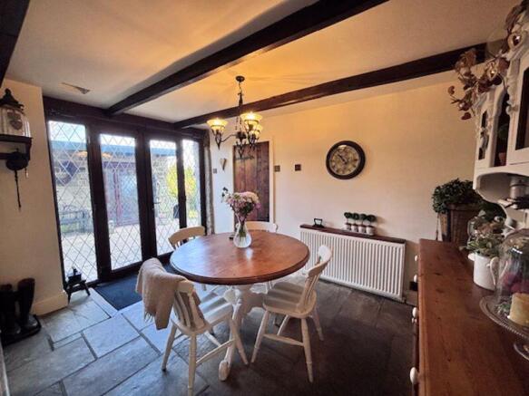 4 bed Barn Conversion for sale Image 8
