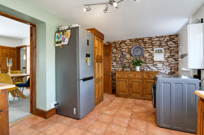 2 bed Cottage for sale Image 7