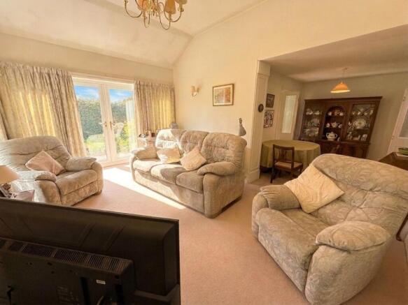2 bed Semi-Detached Bungalow for sale Image 7