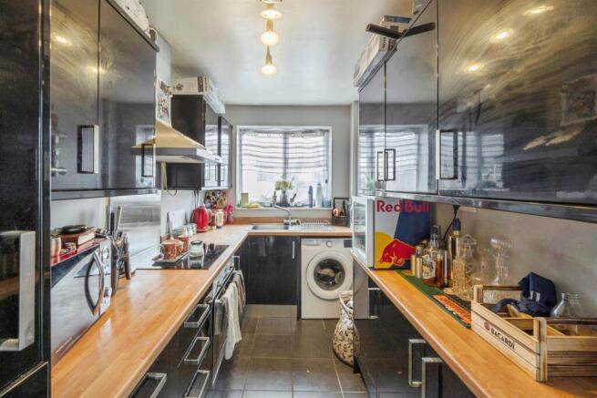 2 bed Terraced for sale Image 4