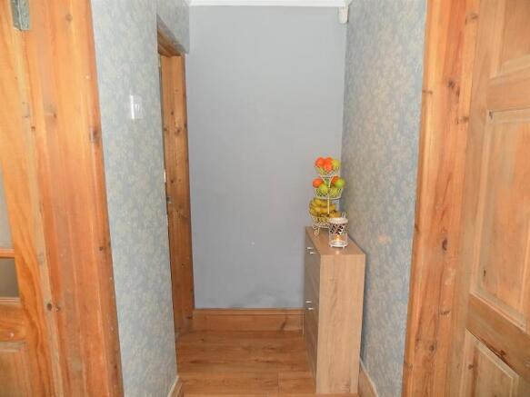 Rear Lobby / Access to Rear Garden