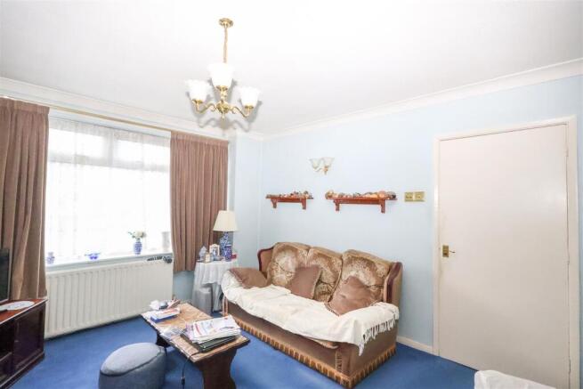5 bed Semi-Detached for sale Image 6
