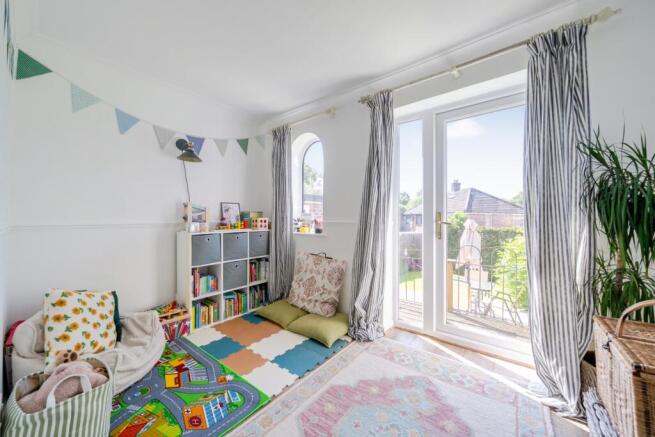 3 bed Semi-Detached for sale Image 4
