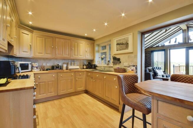 Kitchen/Breakfast