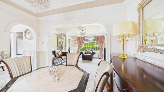 3 bed Semi-Detached for sale Image 6