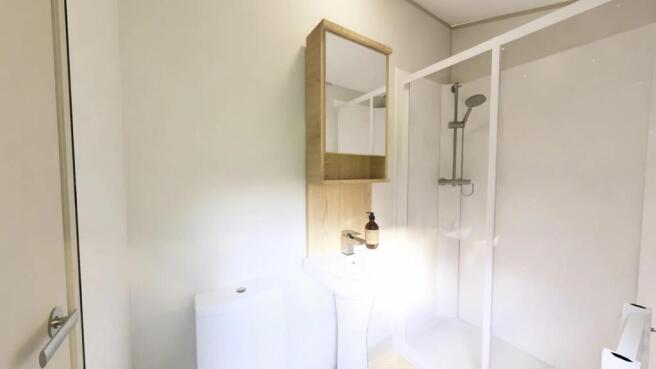 2 bed Caravan for sale Image 6
