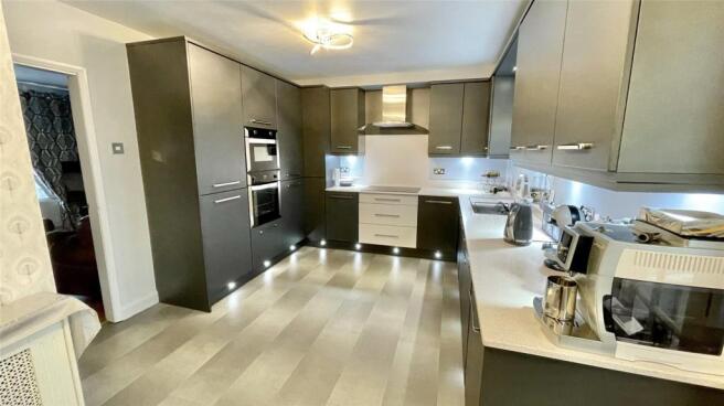 Fitted Kitchen