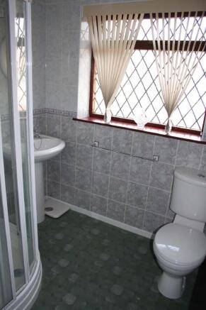 SHOWER ROOM