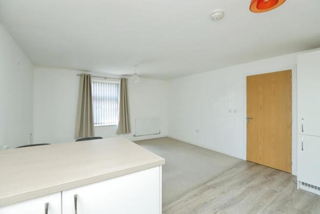 1 bed Flat for sale Image 5
