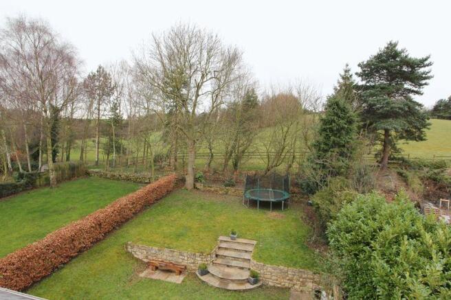 REAR GARDEN HIGH...