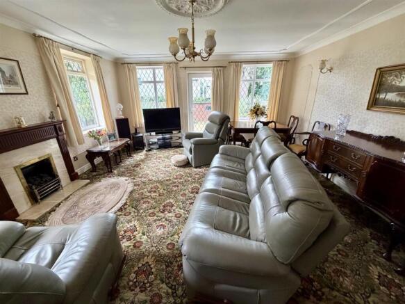 2 bed Detached Bungalow for sale Image 6