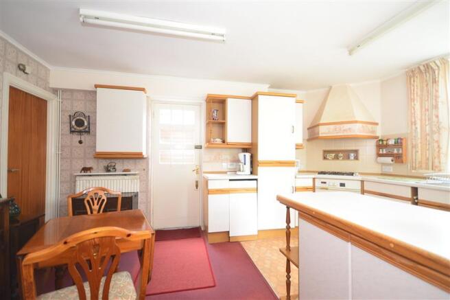 Kitchen/Breakfast Room