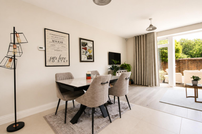 Dining Area.png