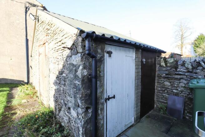 Private storage shed