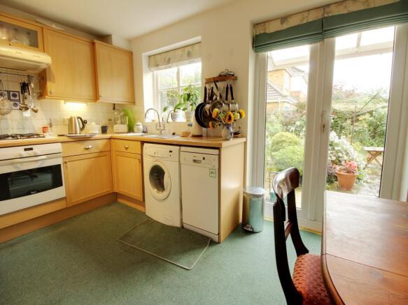 KITCHEN/BREAKFAST RO
