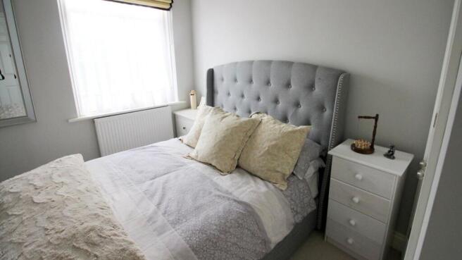 2 bed Flat to rent Image 8