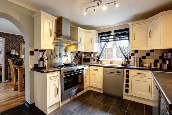 Fitted Kitchen