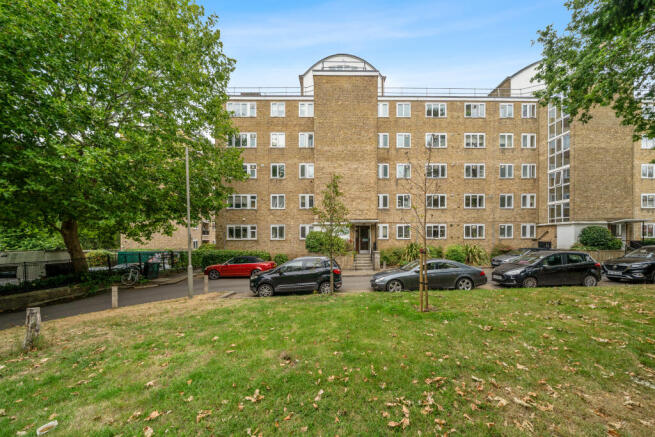 32 Innes Gardens, Putney, London, SW15 3AB