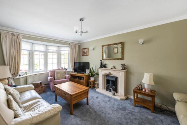 Yeats Close, Redhill, RH1 photo 4