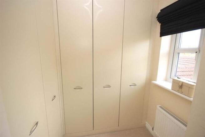 WALK-IN WARDROBES