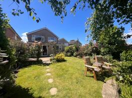 7, Saltmarsh Lane, Hayling Island PO11 0JT