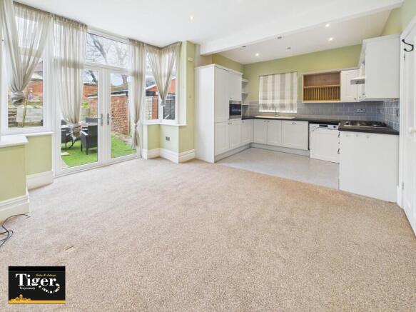 CAM01931G0-PR0343...