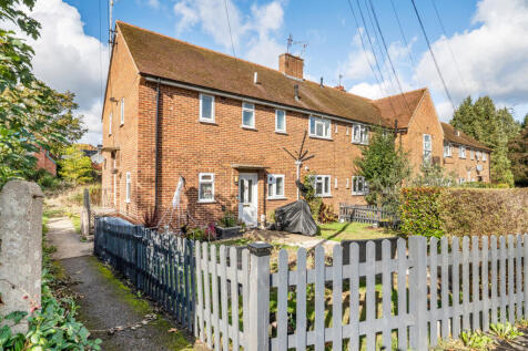 Nell Gwynne Avenue, Ascot, Berkshire