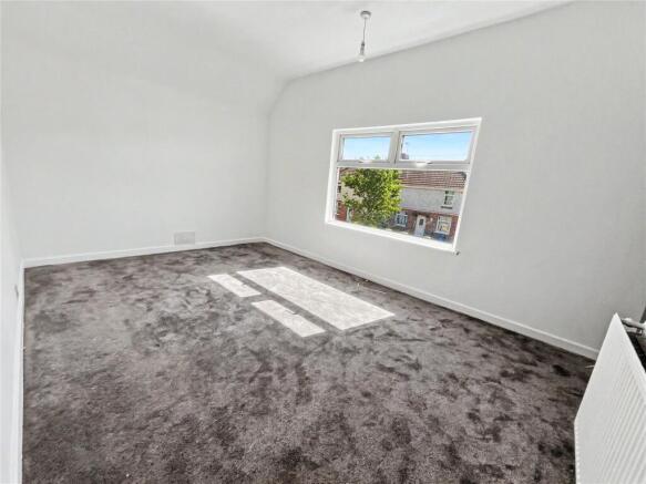 3 bed Terraced to rent Image 5