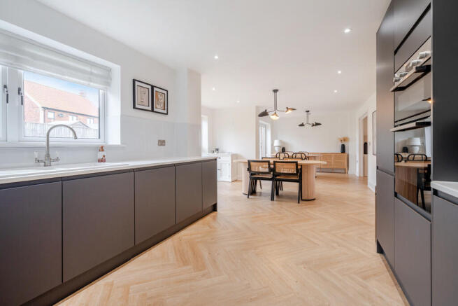 1362573-8-68ee66a...